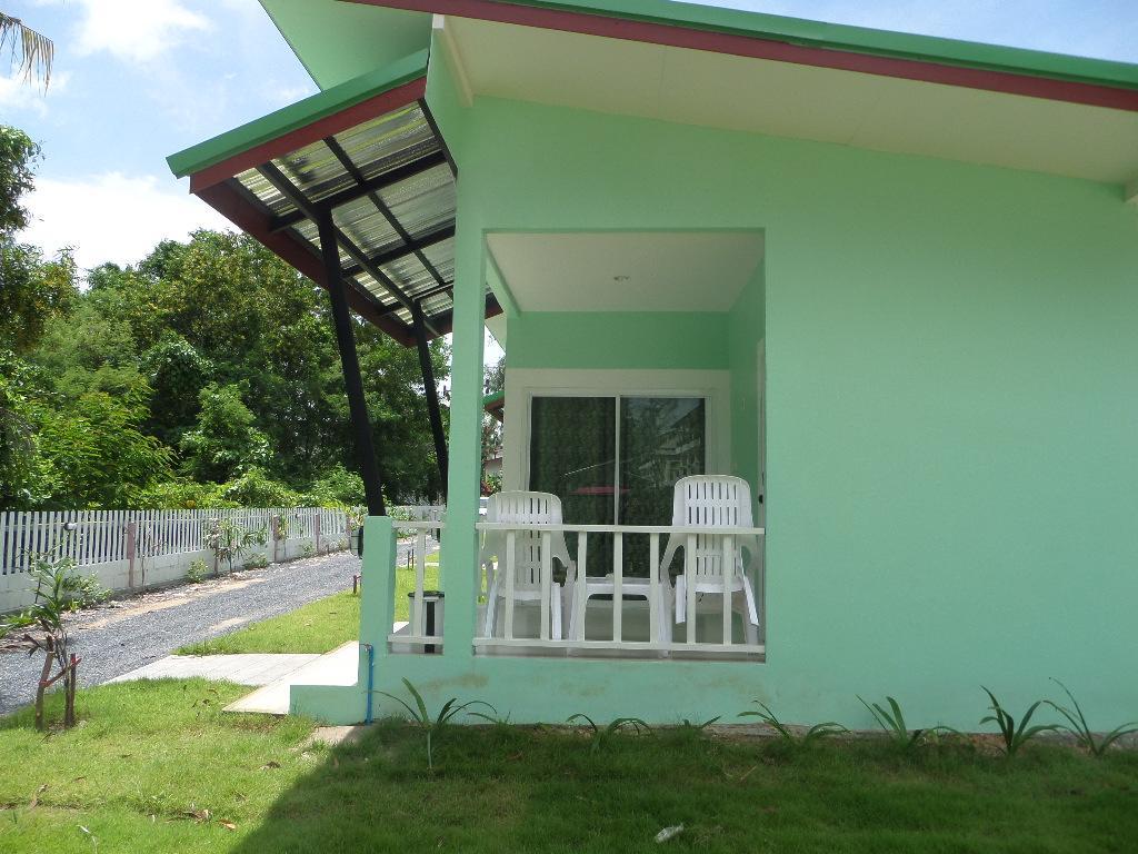 Lanta Triple Novel Hotel Koh Lanta Exterior photo
