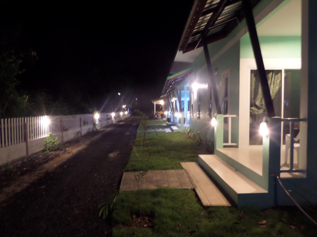 Lanta Triple Novel Hotel Koh Lanta Exterior photo