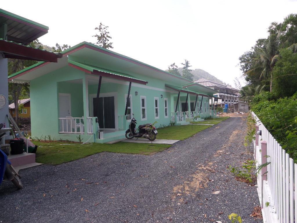 Lanta Triple Novel Hotel Koh Lanta Exterior photo